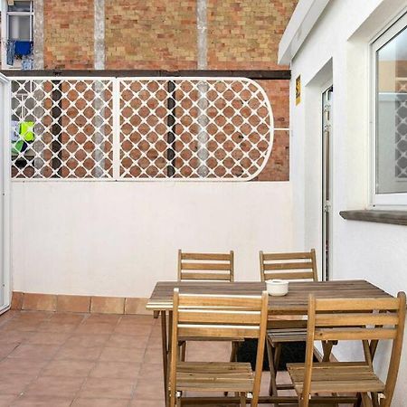 Cozy&New With Terrace Apartment Оспиталет де Лобрегат Екстериор снимка